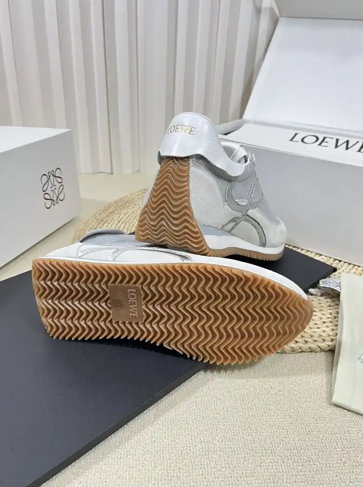 hype Loewe Sneakers