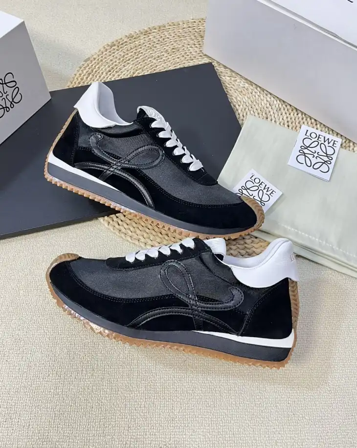 hype Loewe Sneakers