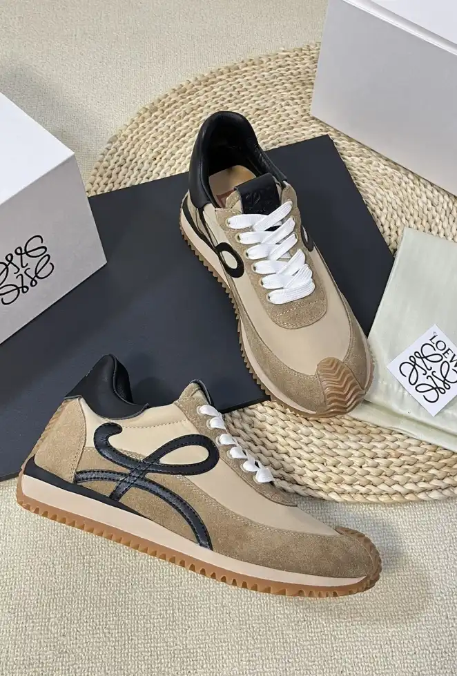 hype Loewe Sneakers