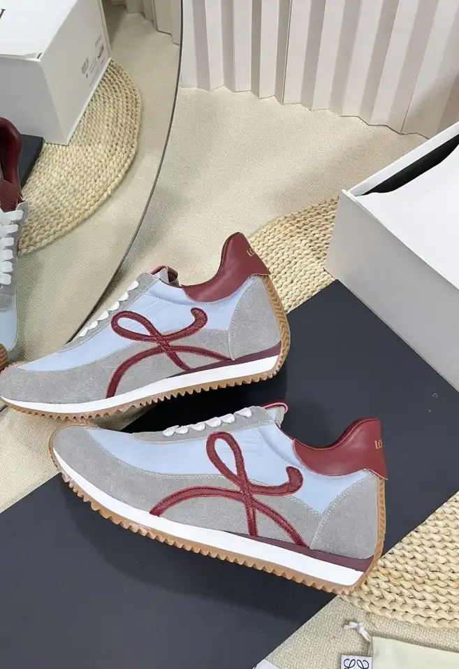 hype Loewe Sneakers