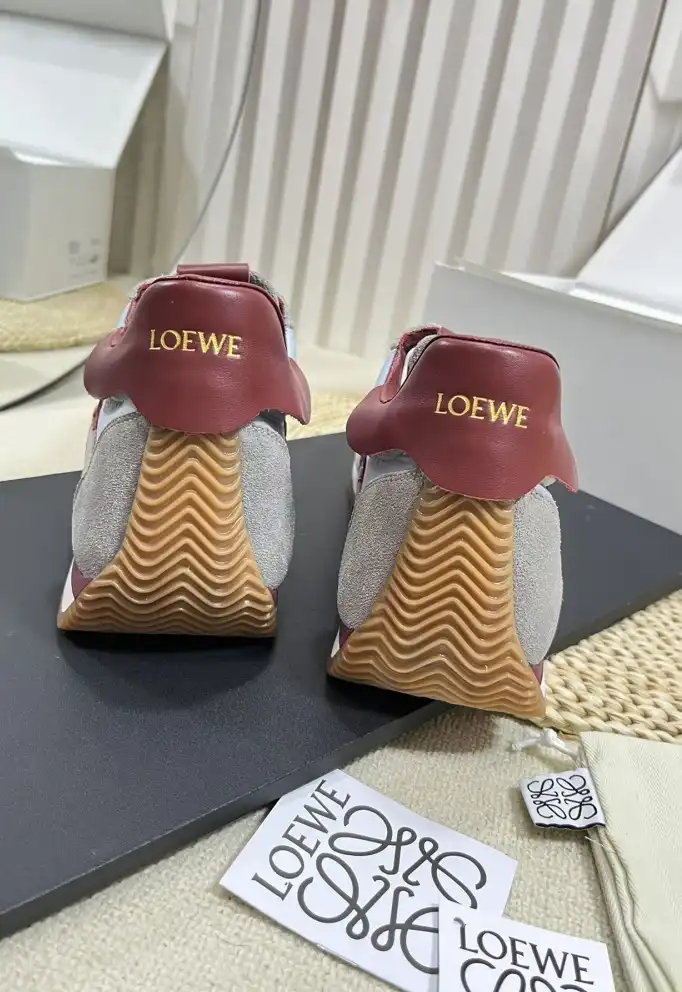 hype Loewe Sneakers