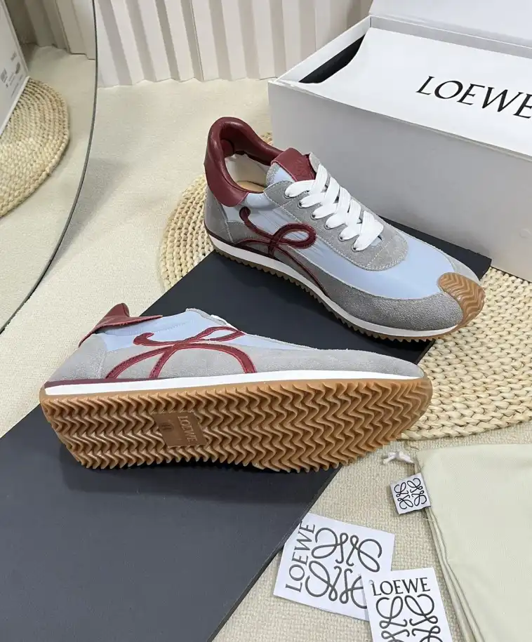 hype Loewe Sneakers