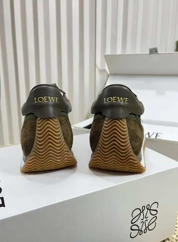 hype Loewe Sneakers