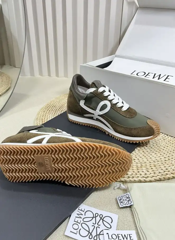 hype Loewe Sneakers