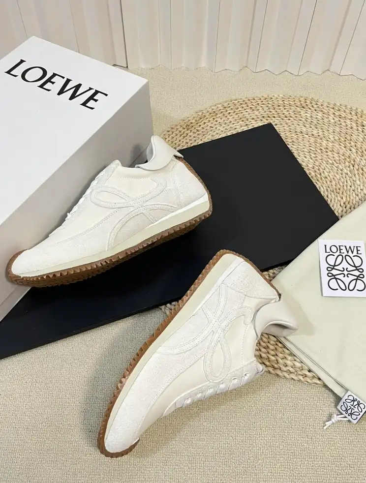 hype Loewe Sneakers