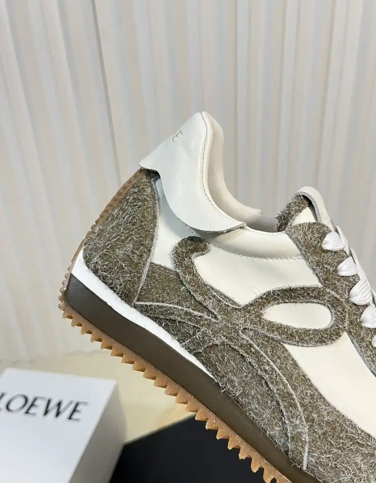 hype Loewe Sneakers