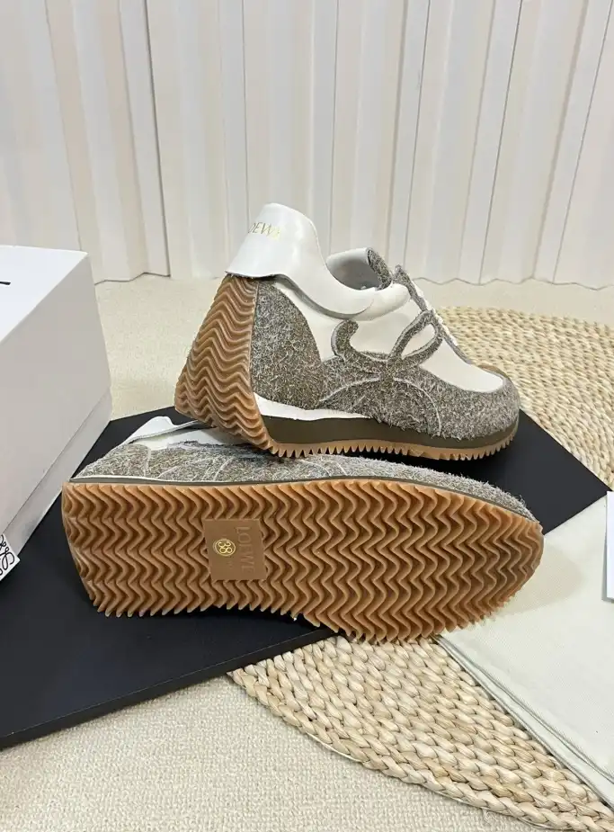 hype Loewe Sneakers