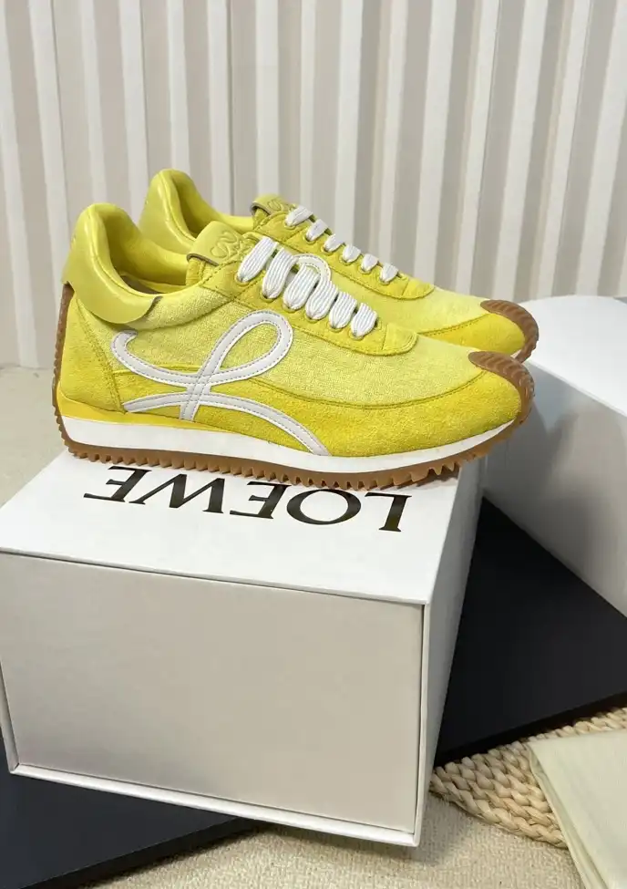 hype Loewe Sneakers