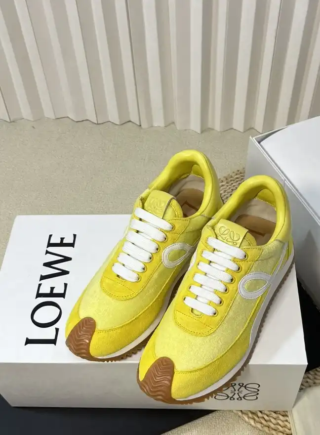 hype Loewe Sneakers