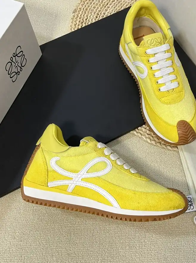 hype Loewe Sneakers