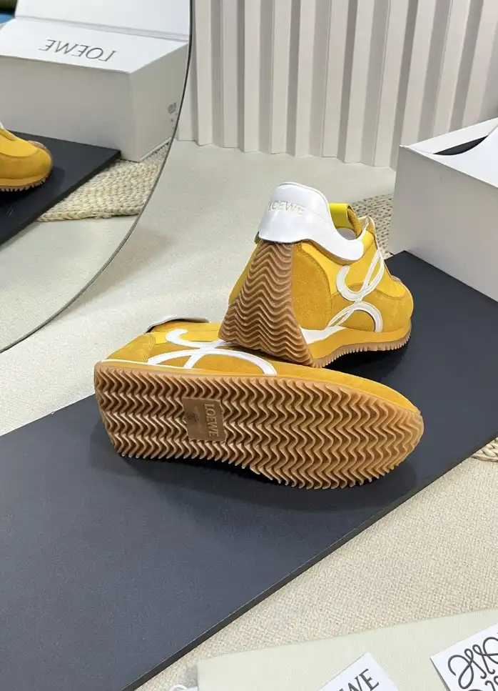 hype Loewe Sneakers