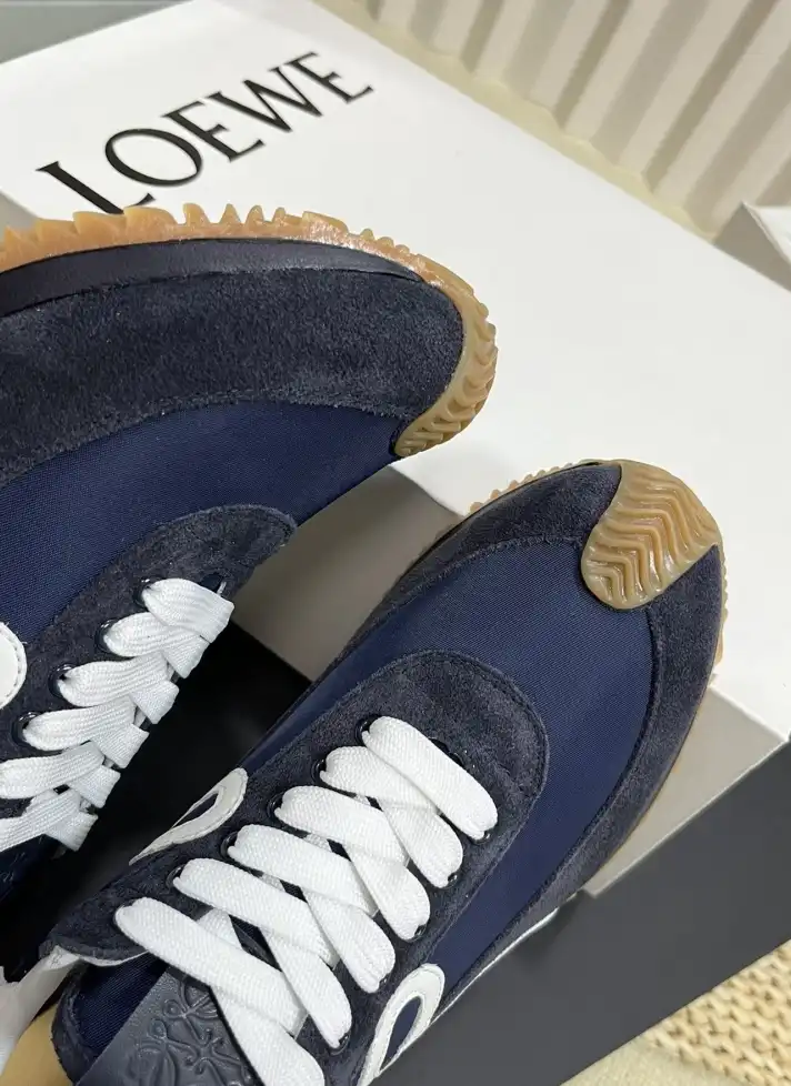 hype Loewe Sneakers