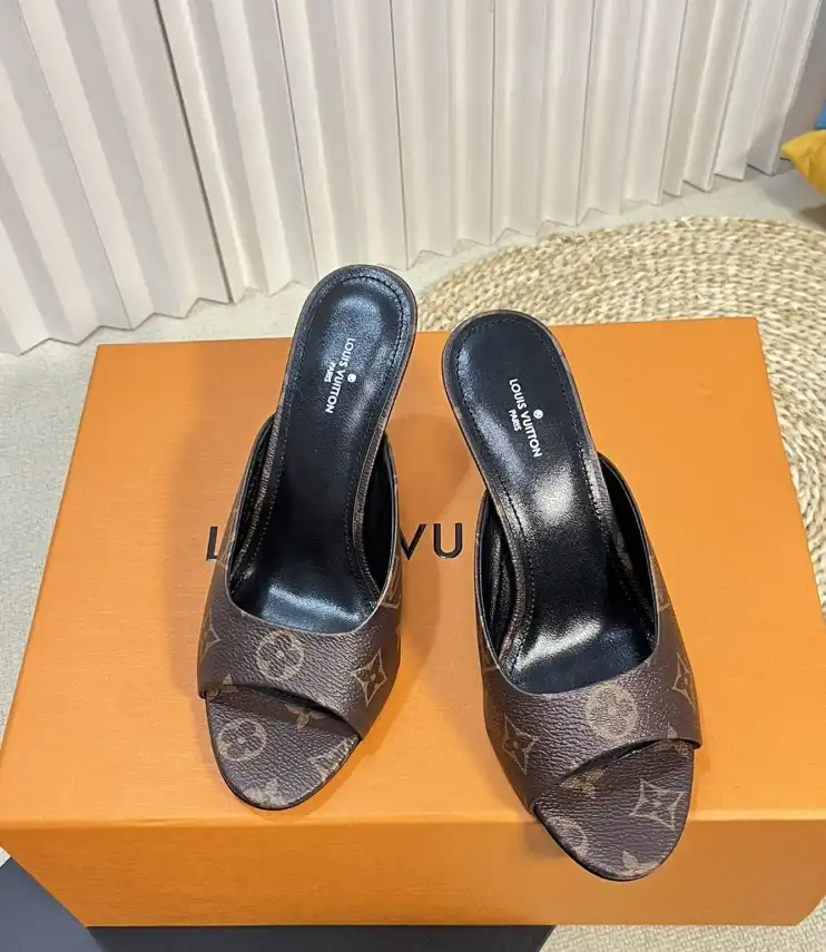 hype LV Slippers