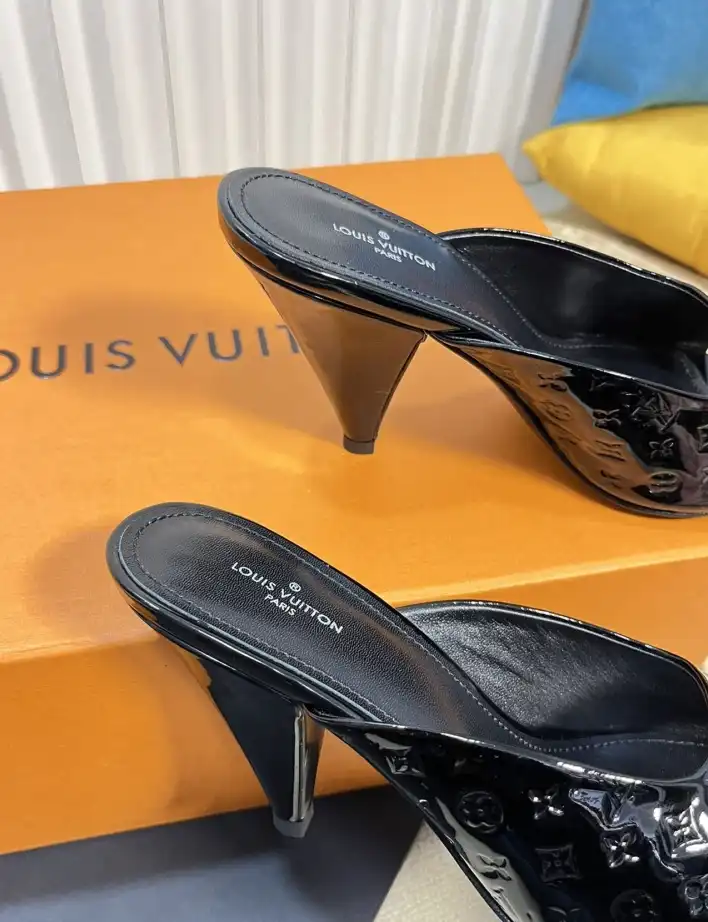 hype LV Slippers