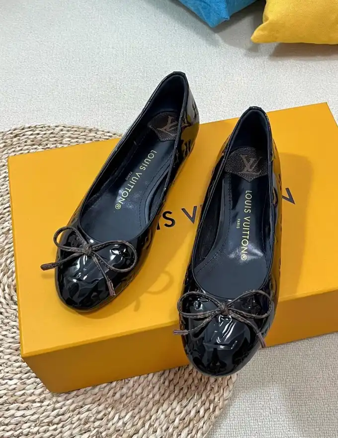 hype LV flat shoes