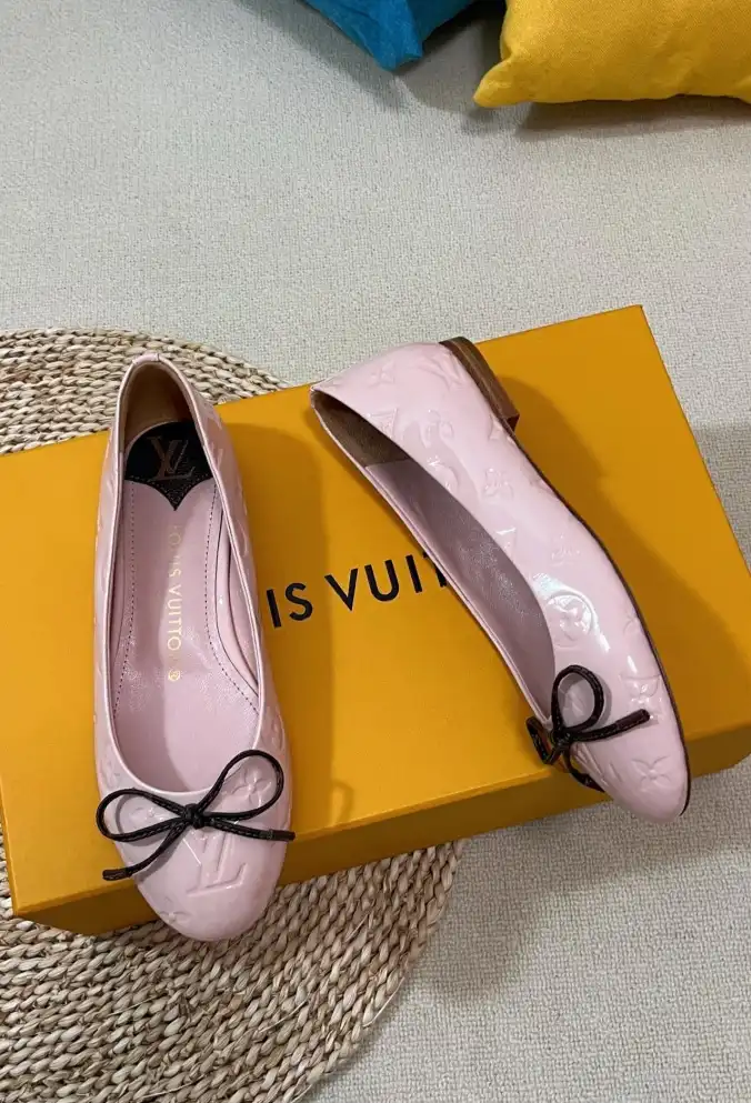 hype LV flat shoes