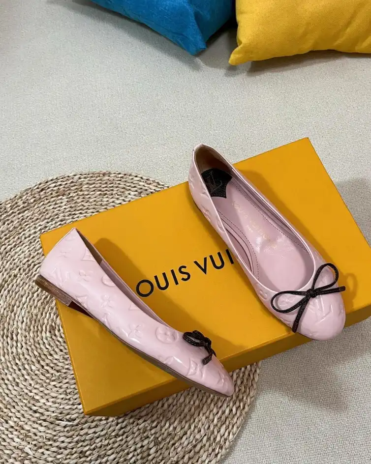 hype LV flat shoes