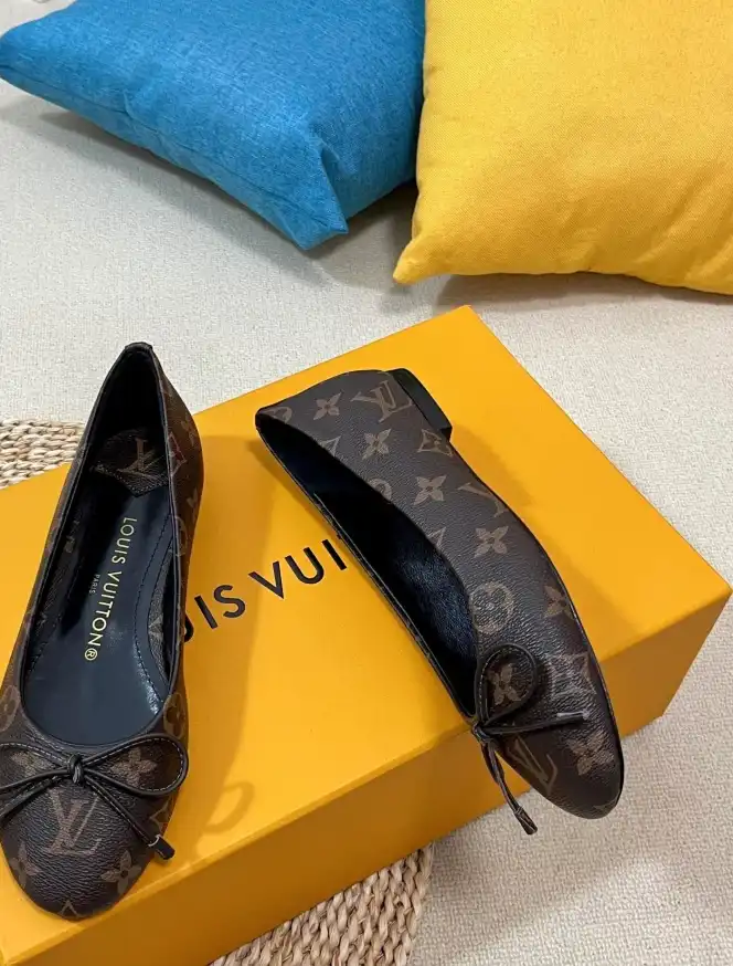 hype LV flat shoes