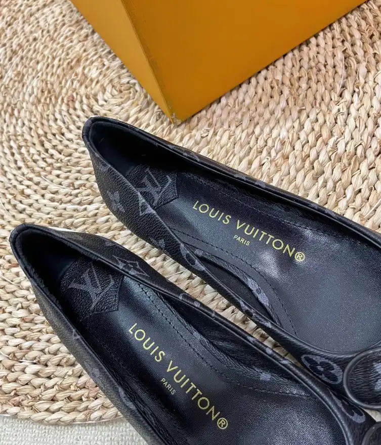 hype LV flat shoes