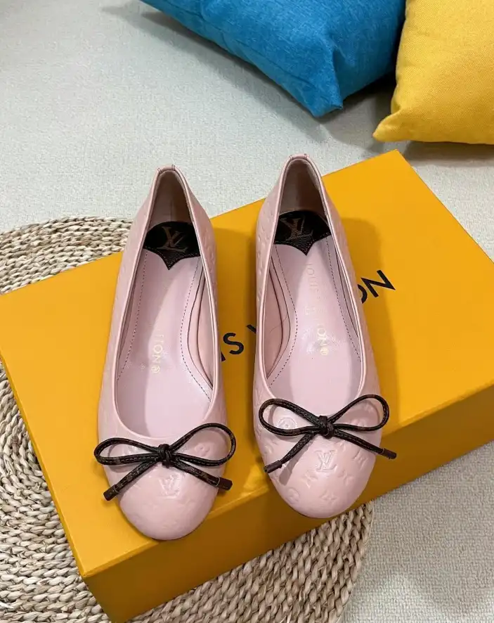 hype LV flat shoes