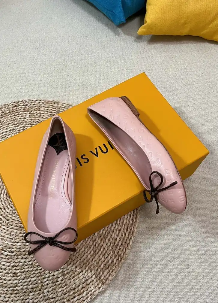 hype LV flat shoes