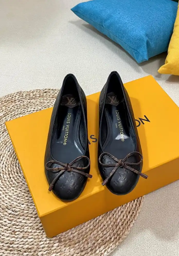 hype LV flat shoes