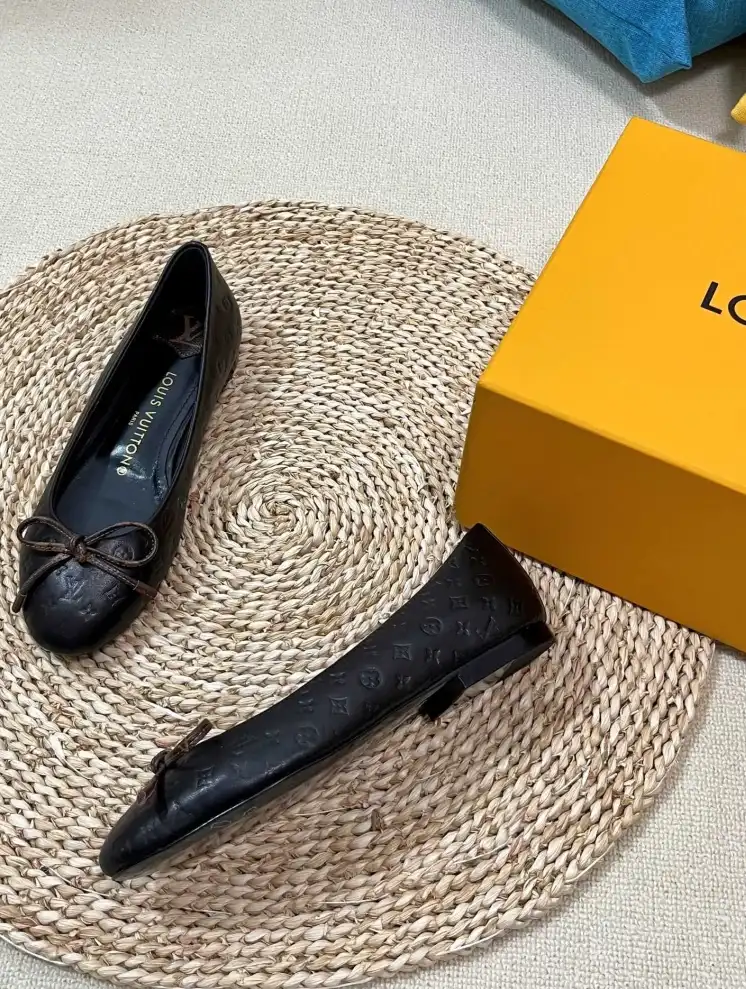 hype LV flat shoes