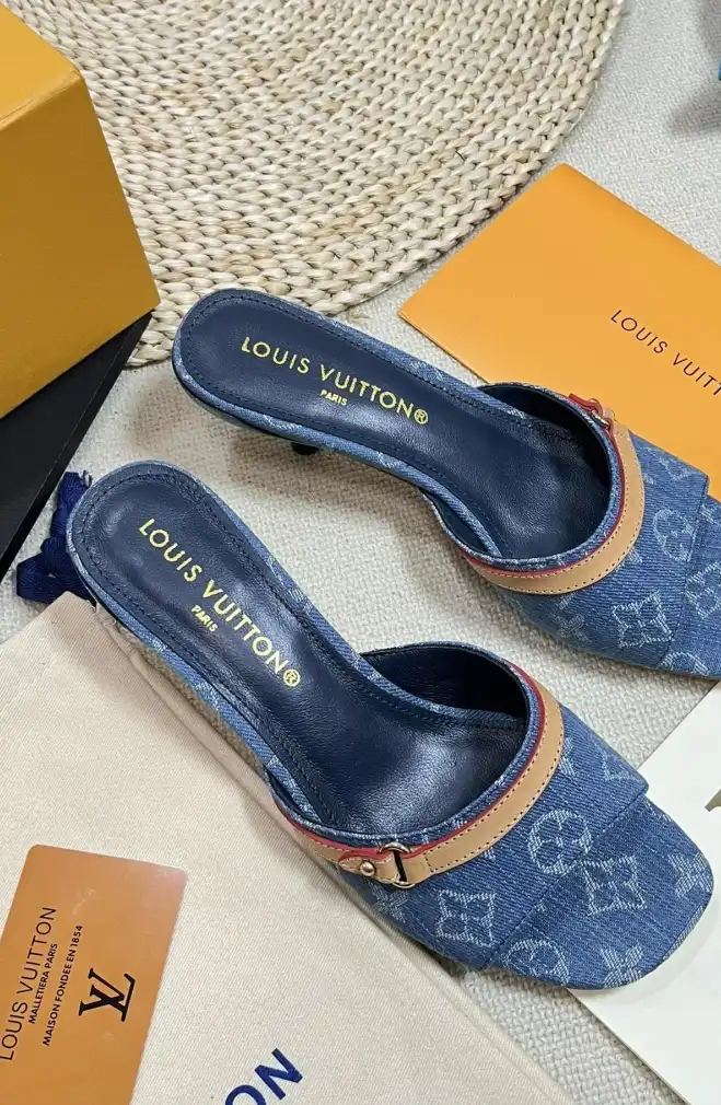 hype LV flat shoes