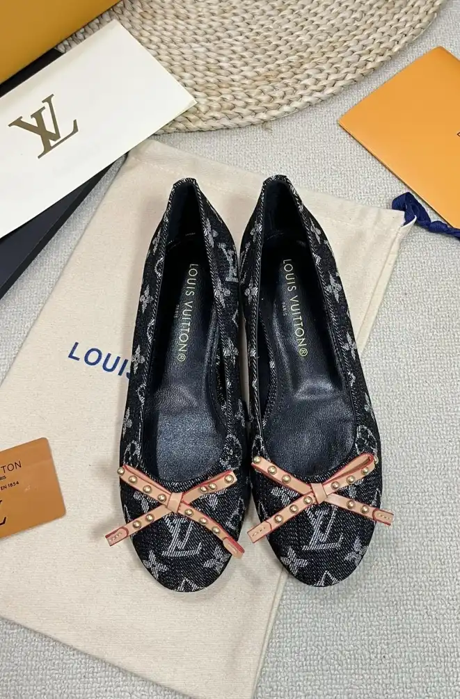 hype LV flat shoes