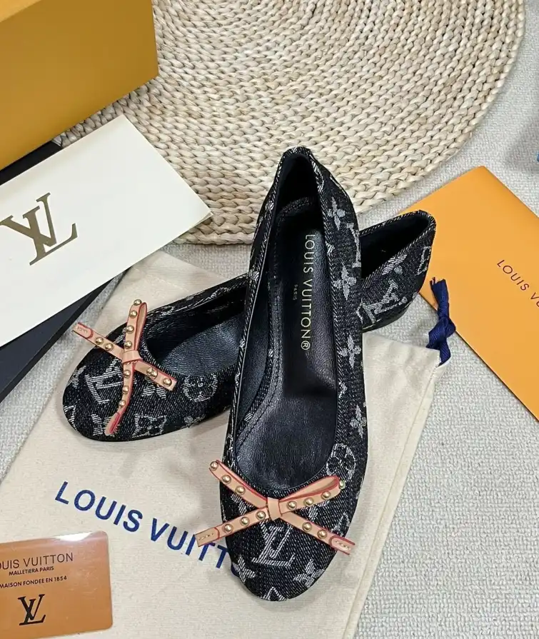 hype LV flat shoes