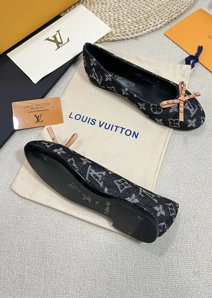 hype LV flat shoes