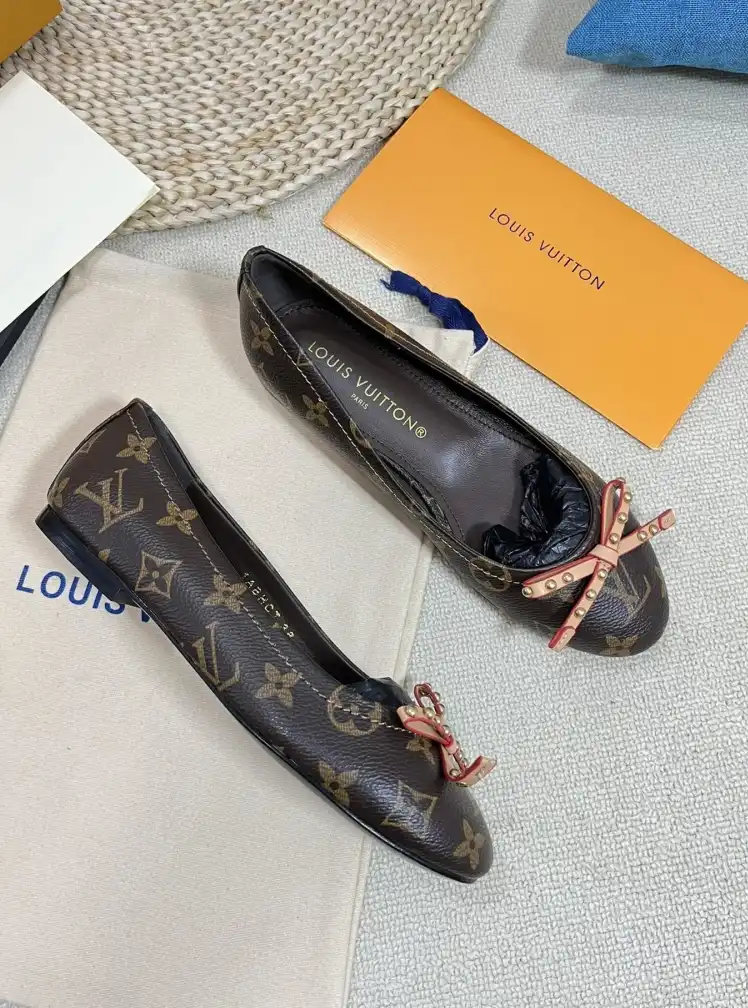 hype LV flat shoes