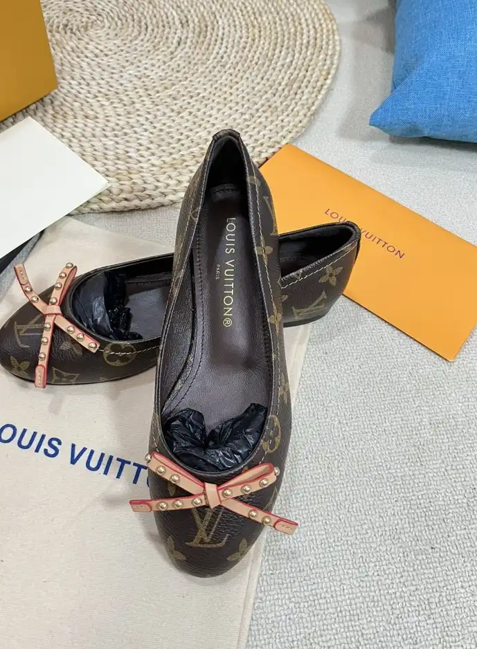 hype LV flat shoes