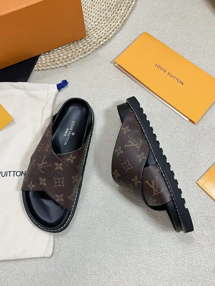 hype LV Slippers