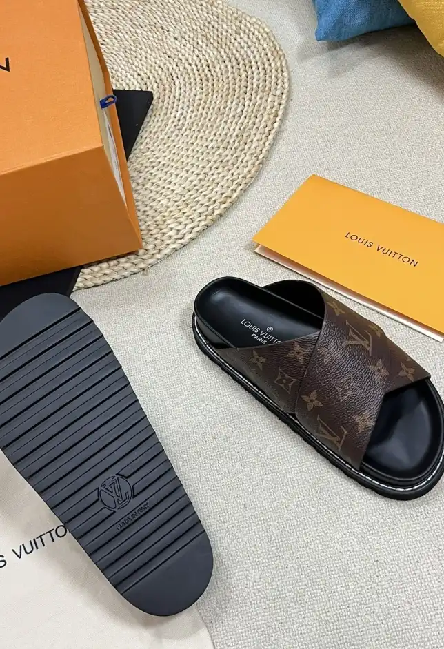 hype LV Slippers