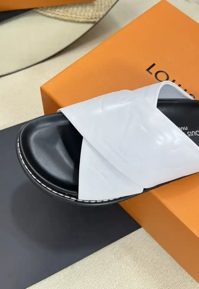 hype LV Slippers