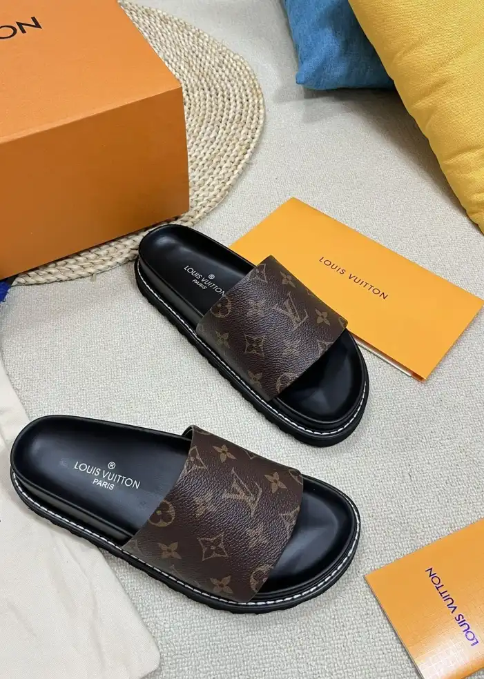 hype LV Slippers