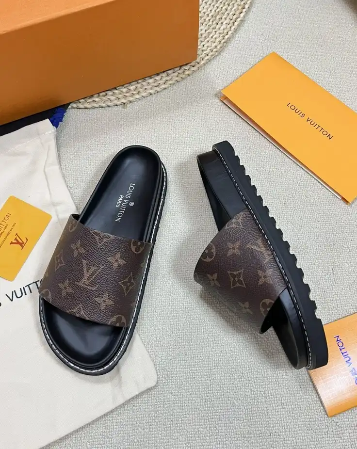 hype LV Slippers