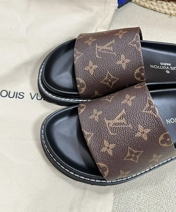 hype LV Slippers