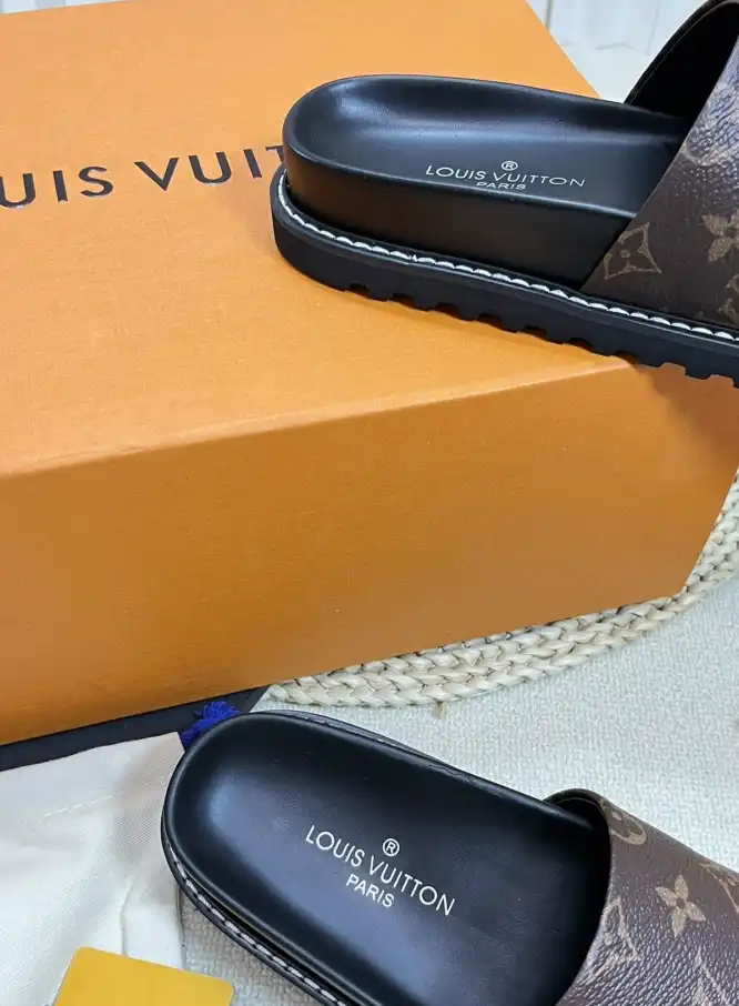 hype LV Slippers