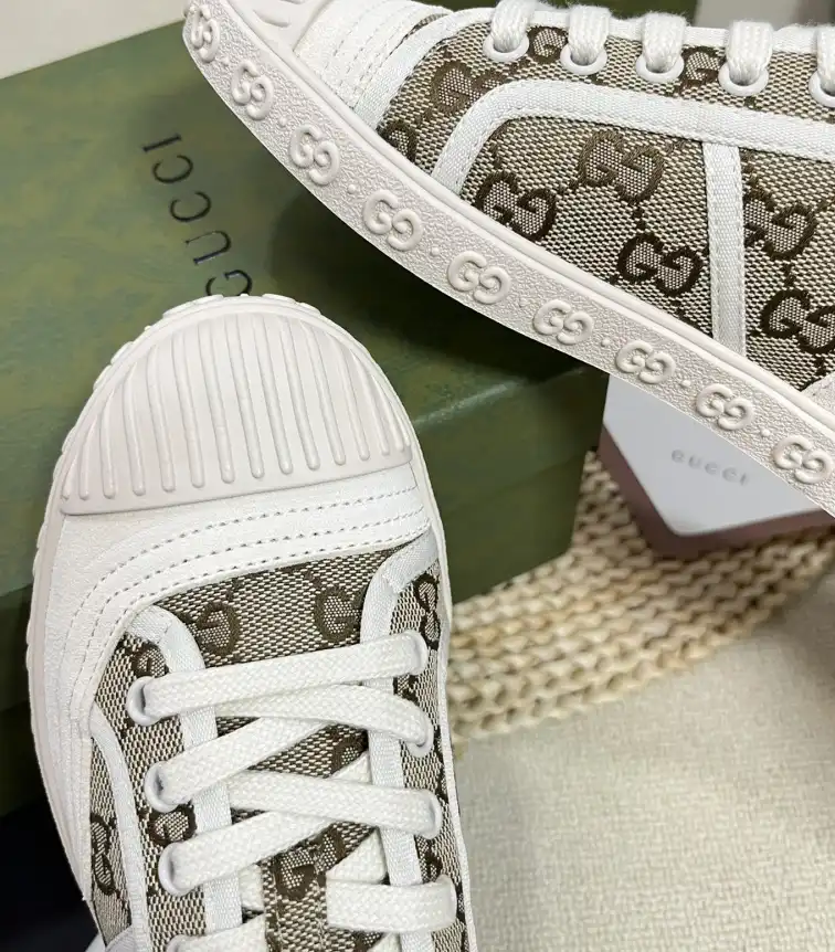 hype Gucci Sneakers