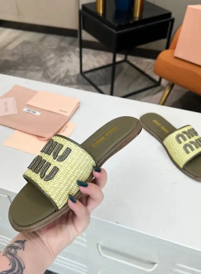 hype Miu Miu Slippers