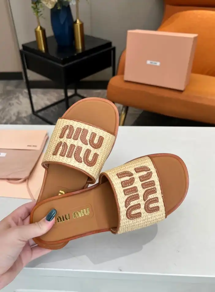 hype Miu Miu Slippers