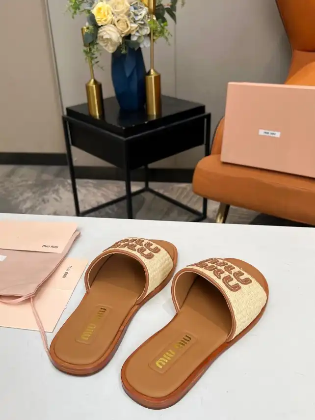 hype Miu Miu Slippers