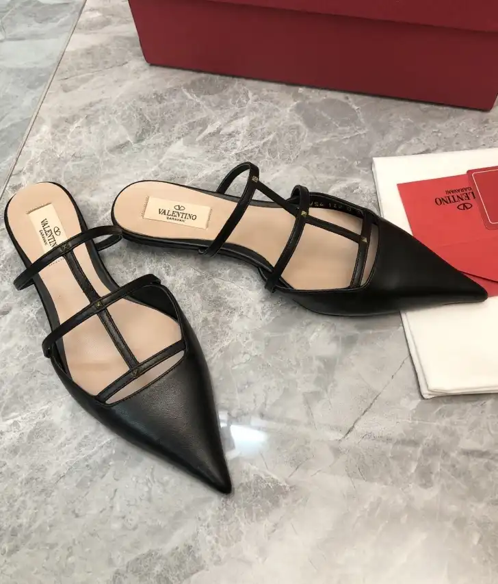 hype Valentino Sandals