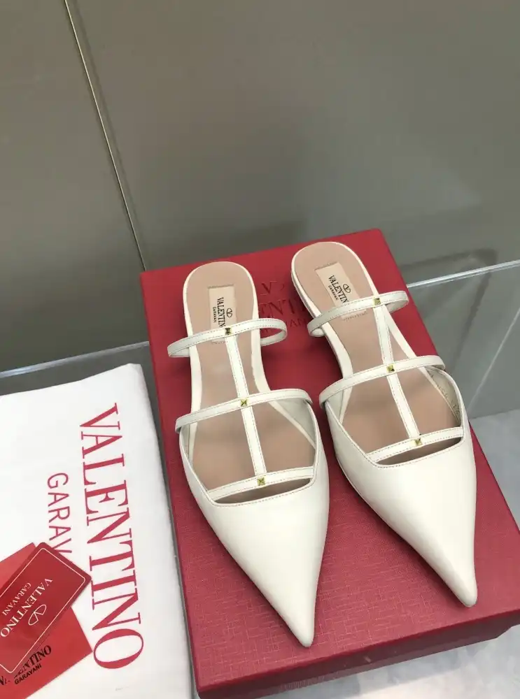 hype Valentino Sandals