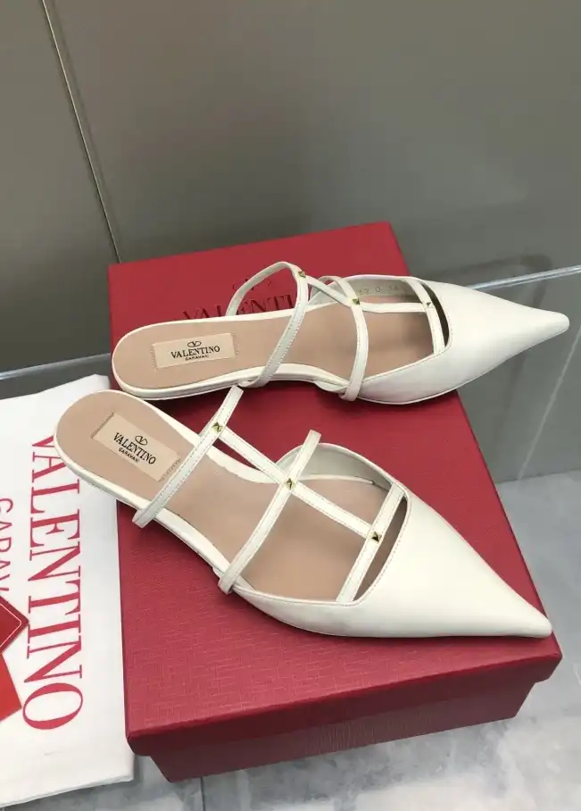 hype Valentino Sandals