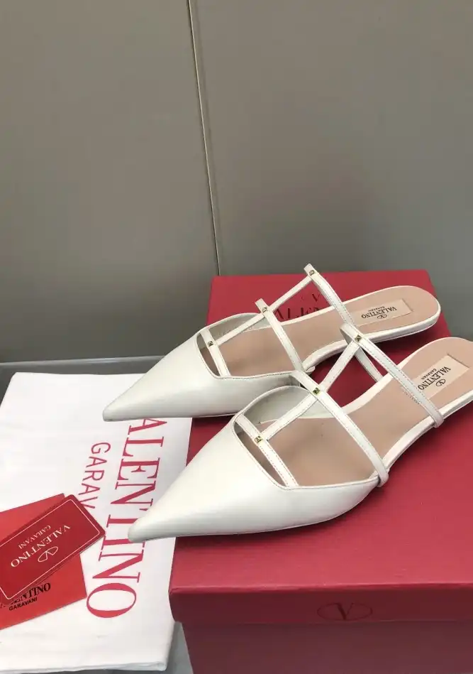 hype Valentino Sandals