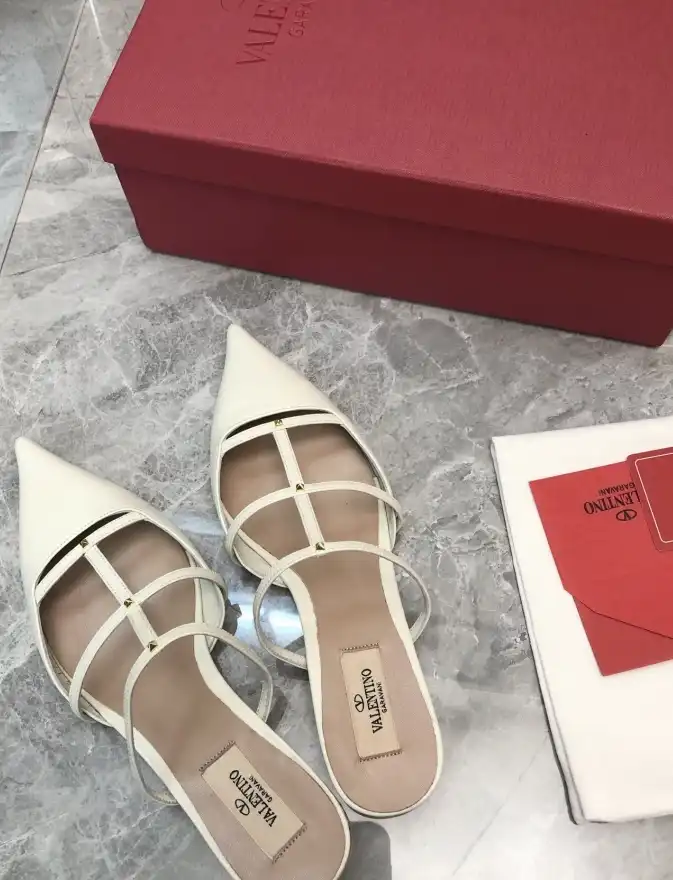 hype Valentino Sandals