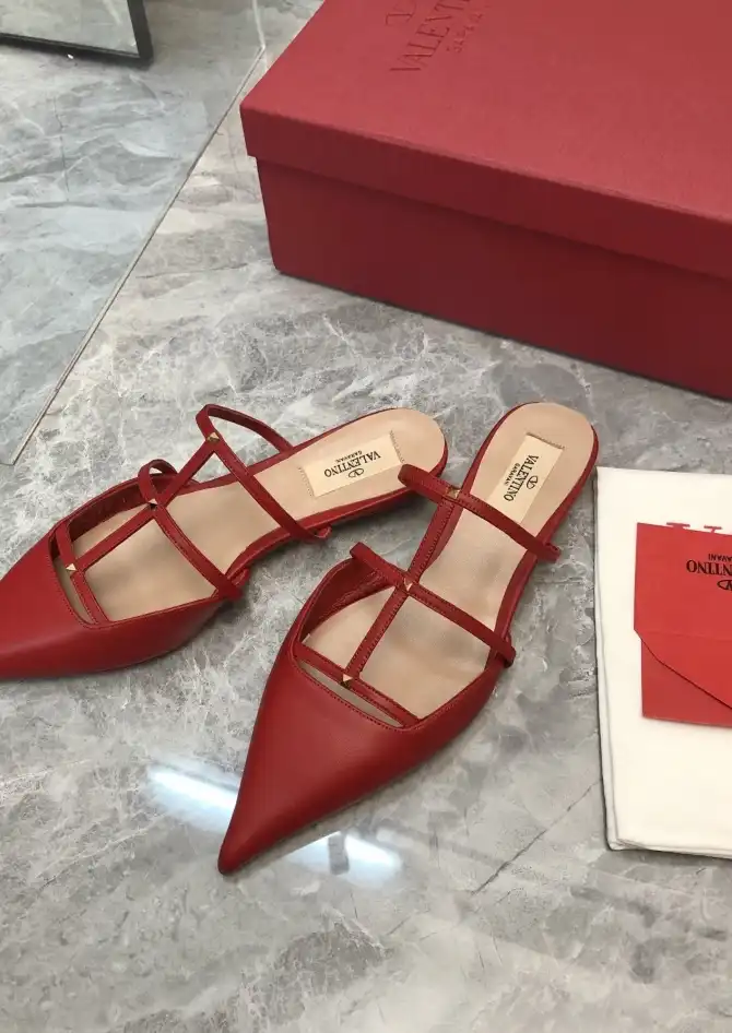 hype Valentino Sandals